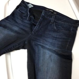 Joe’s size 31 skinny dark wash jeans